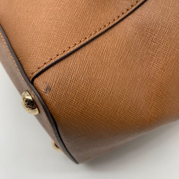 Michael Kors Tan Crosshatch Leather East West Zipper Top Jet Set Tote - Picture 12 of 13